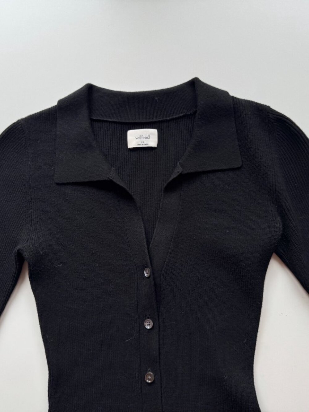 Aritzia WILFRED Cove Black Ribbed Knit V-Neck Long Sleeve Sweater Dress, Size XS - Picture 6 of 16